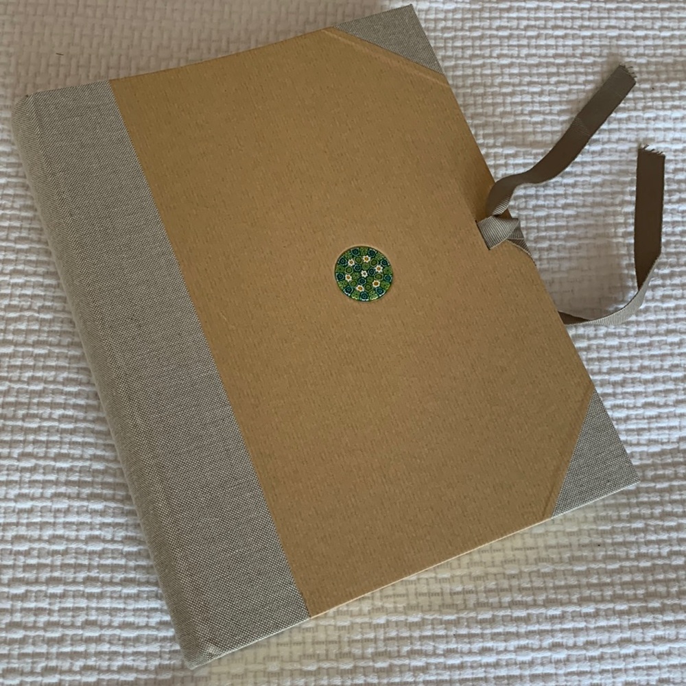 Artisan’s photo/keepsake album - 50 pages